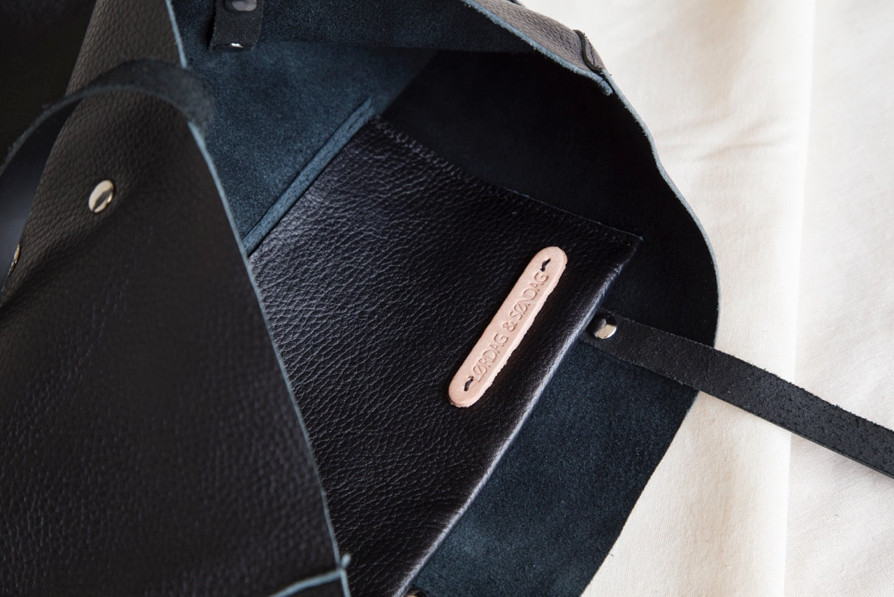 SORT Tote Black
