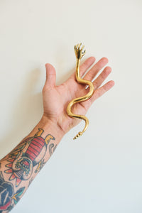 Artefacto BRONZE Serpent Hand